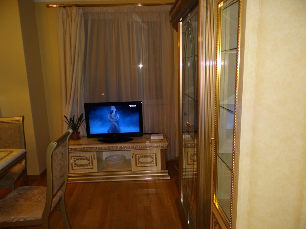 Luxury Versailles Apartments Center Opera Burgas Bagian luar foto