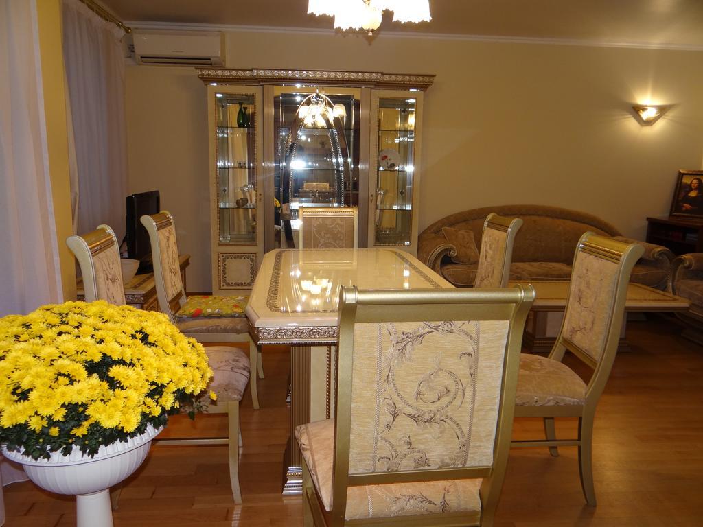 Luxury Versailles Apartments Center Opera Burgas Ruang foto